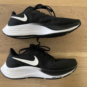 Nike Zoom Pegasus 37 size 6.5 womens